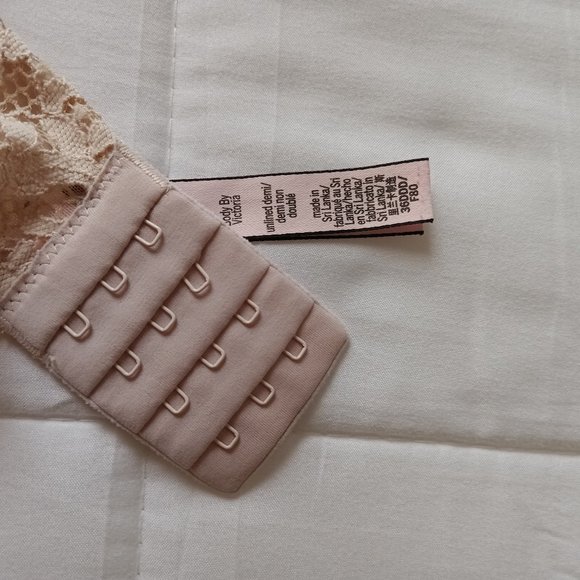 Victoria's Secret unlined demi bras (lot of 2) - Picture 5 of 5